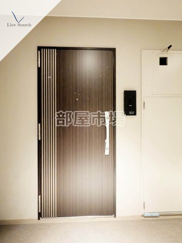 レオーネ南千住の玄関
