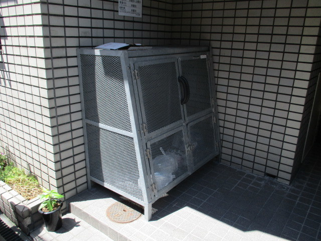 大阪市東淀川区豊新４丁目のマンション
