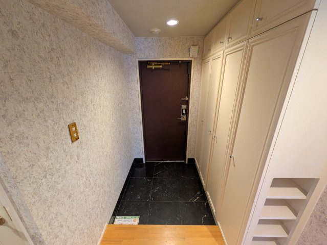 アビタシオン泉｜名古屋市の賃貸ならMy賃貸の玄関|アビタシオン泉