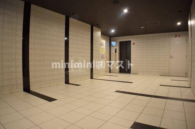 大阪市中央区本町４丁目の賃貸マンションのロビー