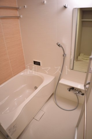 大阪市西区阿波座１丁目の賃貸マンションの浴室