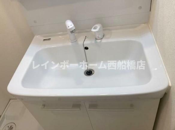 ベルメント陣屋前Ｃ棟の洗面所