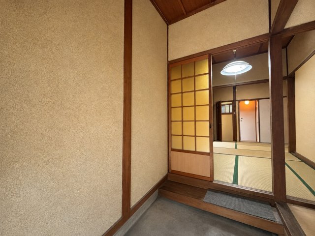 東住吉区湯里2丁目の玄関