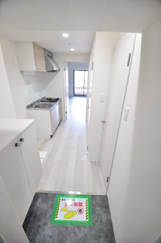 大阪市鶴見区諸口１丁目の賃貸マンションの玄関
