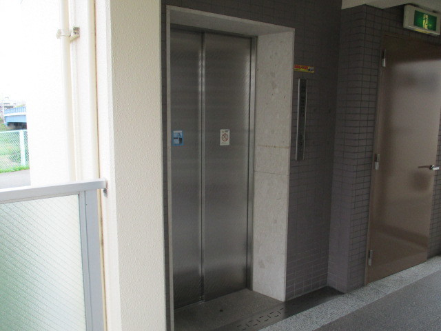 メゾン南江口