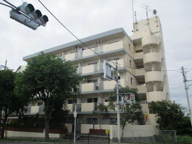 メゾン南江口