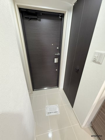 アーデン京町堀ウエスト　仲介手数料無料の玄関