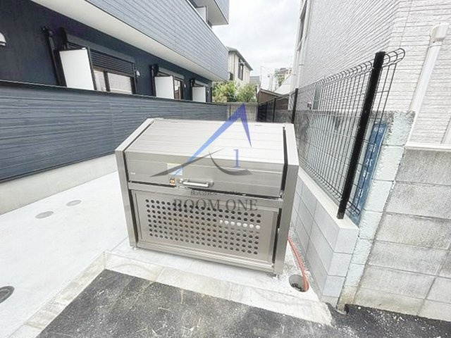 オーデクレールのその他共用部分|敷地内ごみ置き場です。