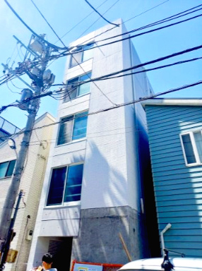 the10 AKABANE WEST
