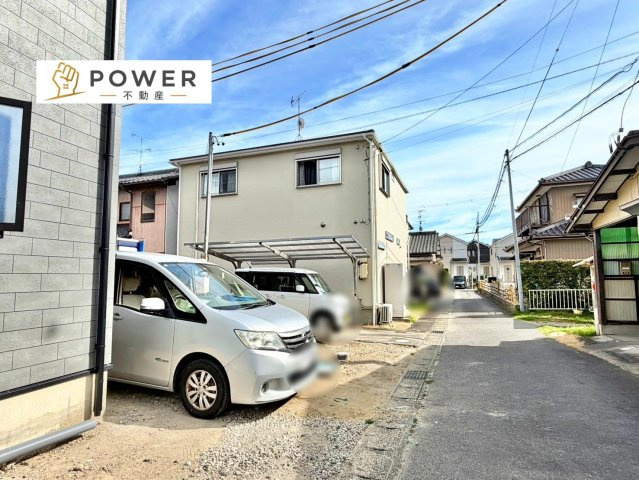 リーブルガーデン　岡崎第259土井町の前面道路含む現地写真|前面道路はゆったり広めに確保されているので、ベビーカーでのお散歩も車の出し入れも気持ちよく行えます。									
									