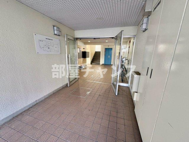 ケーエム泉のエントランス