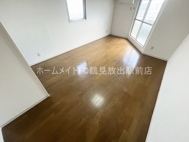 東大阪市西堤２丁目の賃貸マンションの洋室