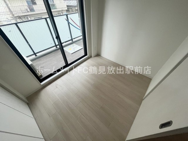 大阪市鶴見区今津中１丁目の賃貸マンションの洋室