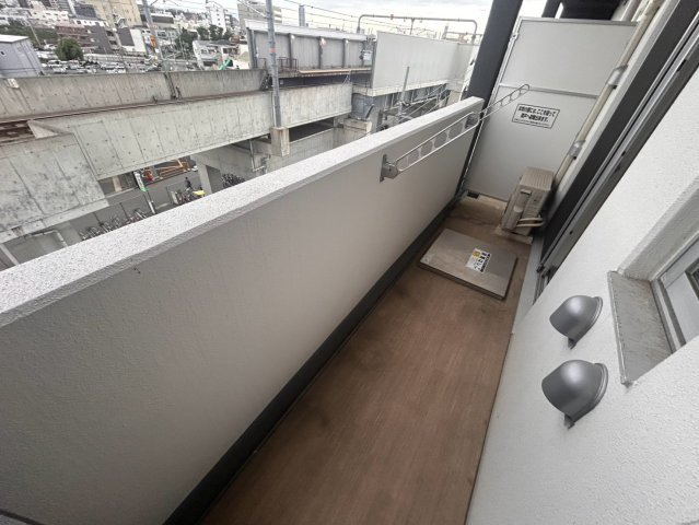 吹田市南吹田２丁目の賃貸マンションのバルコニー