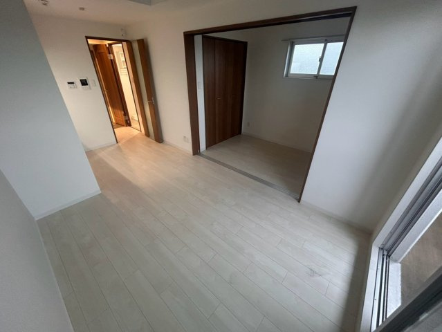 吹田市南吹田２丁目の賃貸マンションの居間・リビング