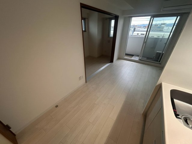 吹田市南吹田２丁目の賃貸マンションの居間・リビング