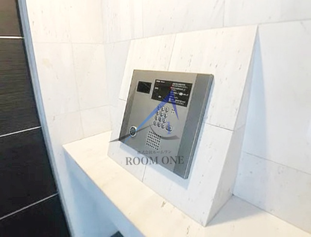 ドゥーエ新富町のセキュリティ|オートロックです。