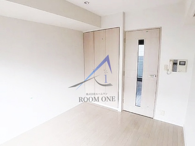 ドゥーエ新富町の居間・リビング|洋室のお部屋です。