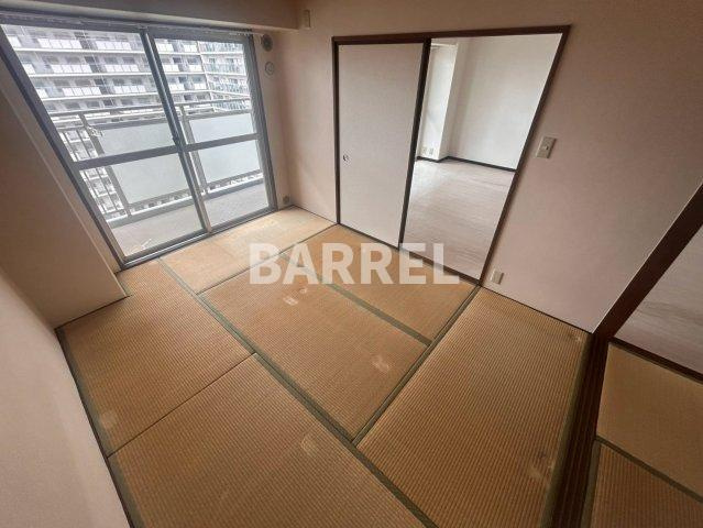ファミールハイツ北大阪1号棟の和室