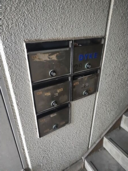 PLAZA 1 ビルのエントランス