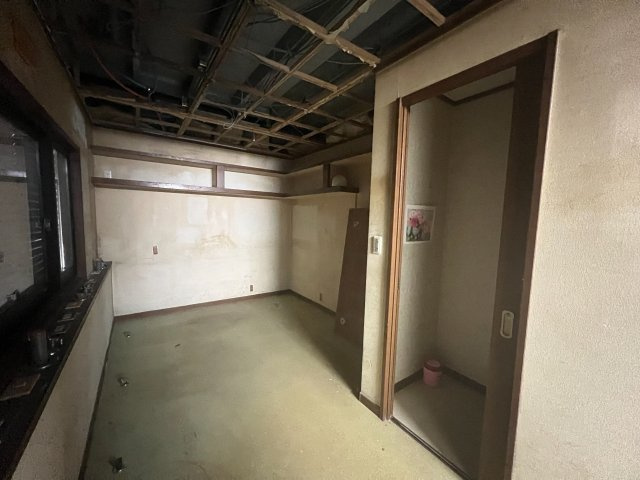 嘉麻市馬見　2階建　５LDKSの内装