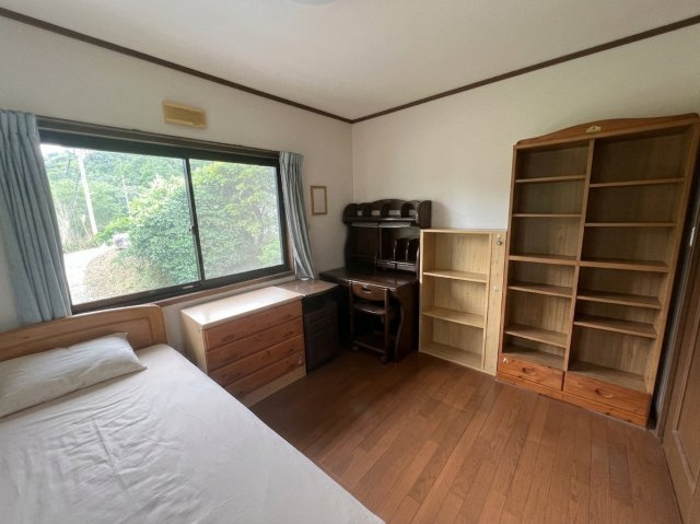 嘉麻市馬見　2階建　５LDKSの洋室