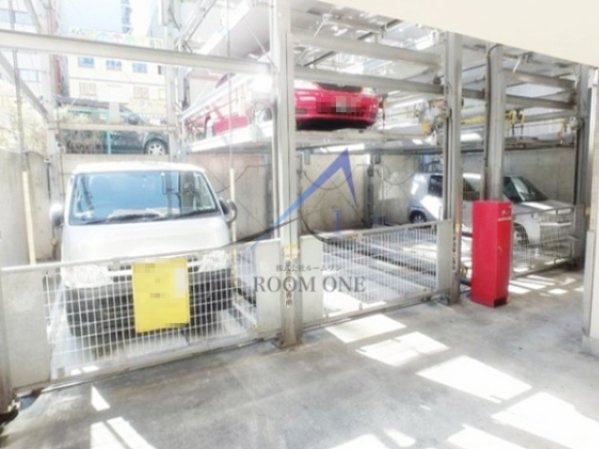 レグラス新横浜駅前の駐車場|駐車場です。