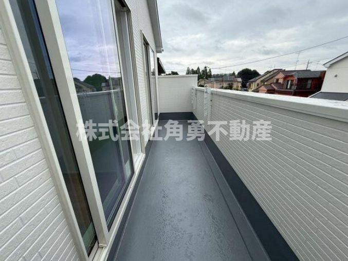大磯町国府新宿第1期　新築一戸建て　1号棟の内観：施工例|《施工例》バルコニー