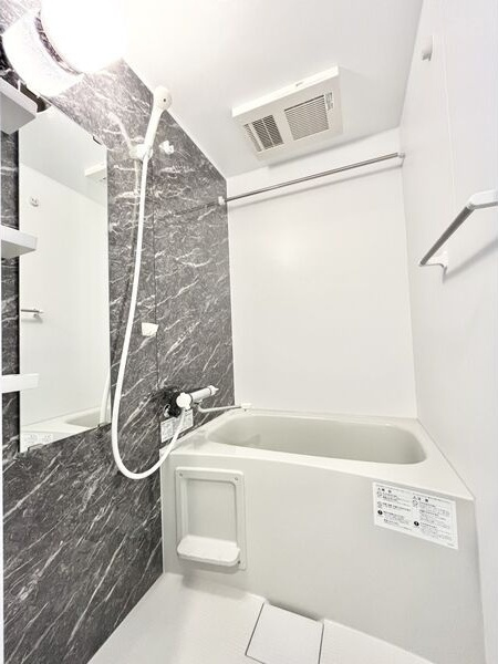 S-RESIDENCE黒川本通一丁目の浴室