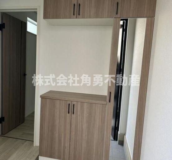 大磯町国府新宿第1期　新築一戸建て　2号棟の内観：施工例|《施工例》シューズボックス