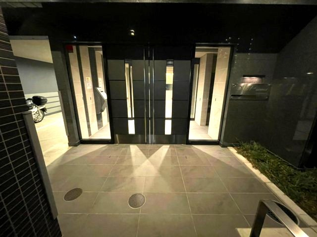 ディアレイシャス金山　名古屋市賃貸　仲介手数料無料のエントランス