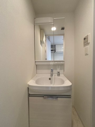 ディアレイシャス金山　名古屋市賃貸　仲介手数料無料の洗面所