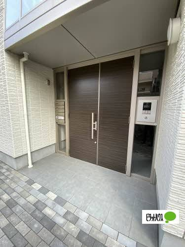 【エントランス】