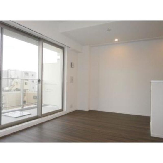 【居間・リビング】 | パークアクシス新御徒町Ｅａｓｔ | ※写真は同タイプ住戸です。