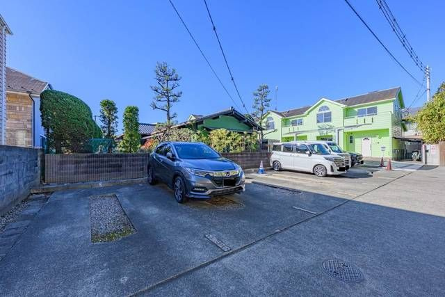 ＷＩＮ－ＷＩＮ　ＨＯＵＳＥの駐車場