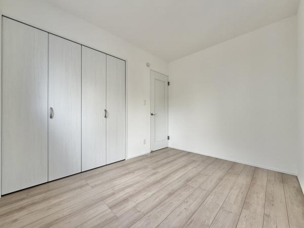 【子供部屋】 | 収納を完備！ベッドや机の配置もしやすく好きなものを飾る楽しみもあるお部屋♪お好みの部屋を自由につくることができます！