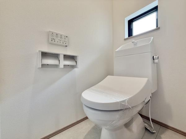 【トイレ】 | 1階2階どちらにもトイレがあるって本当に便利ですね。