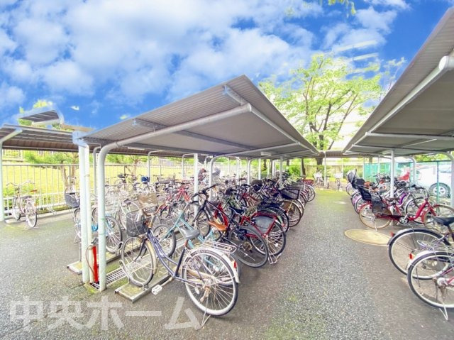 エンゼルハイム東大島第2の駐輪場|【自転車置き場】最新の空き状況や費用などの詳細は担当スタッフまでお問い合わせください。
