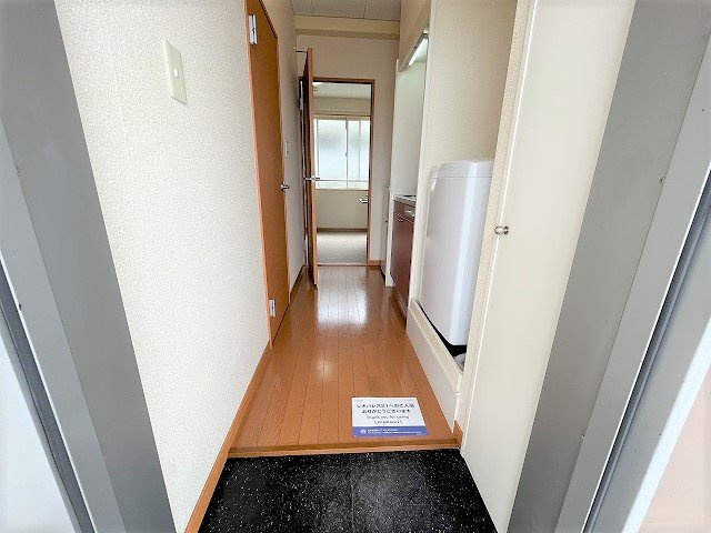 レオパレスＰｉｓｔａＡの玄関