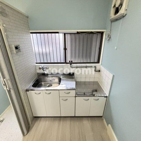 枚方市高野道戸建てのキッチン