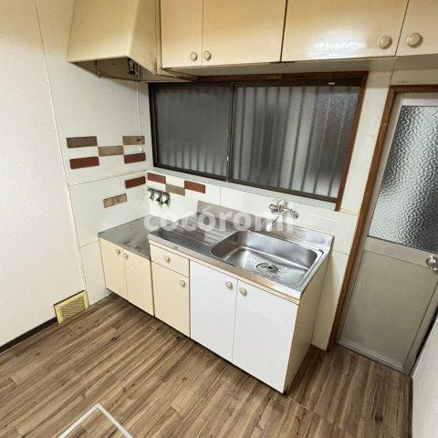 高野道戸建てのキッチン