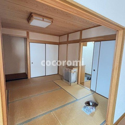 東香里南町戸建の和室