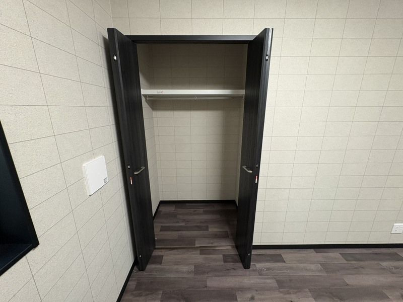 大成町シャッター付きガレージハウス