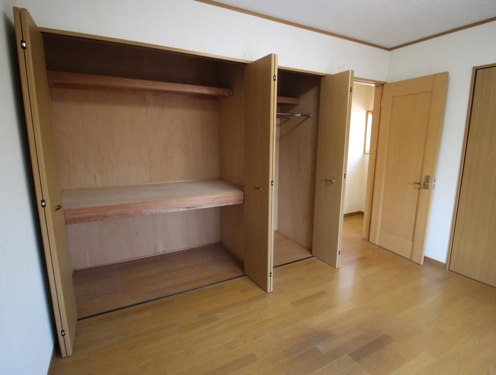門真市島頭戸建ての収納