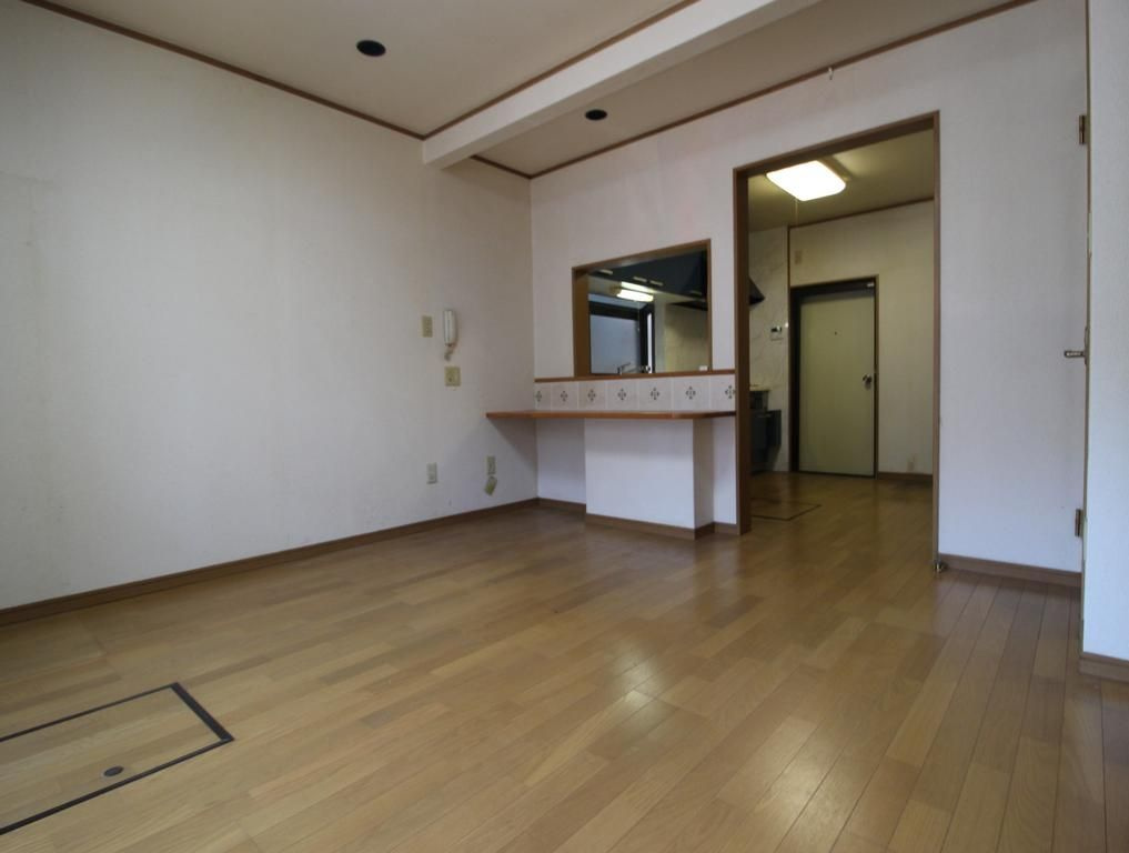 門真市島頭戸建ての居間・リビング
