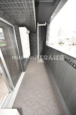 プレサンス松屋町駅前デュオのバルコニー