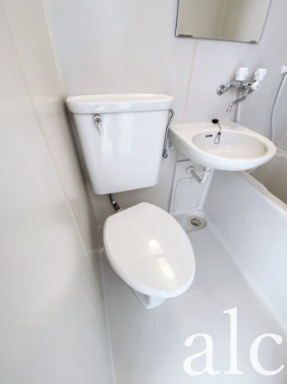 杉並区和泉４丁目の賃貸マンションのトイレ|シンプルで使いやすいトイレです