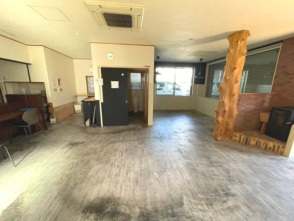 明大寺町大圦　貸店舗の内装