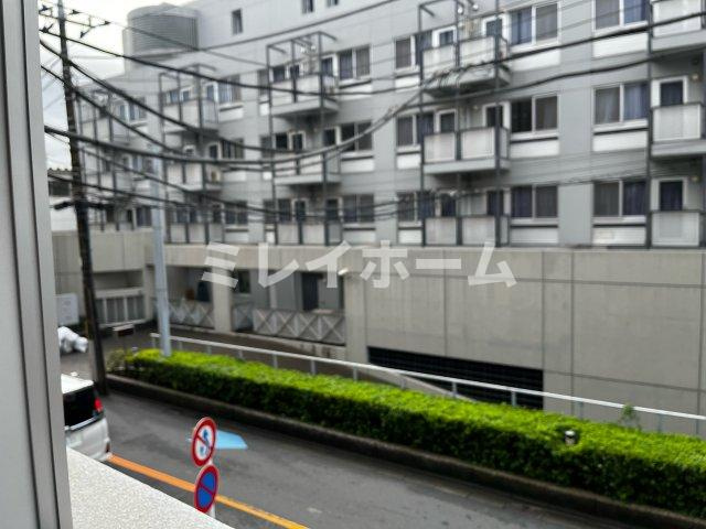 ライジングプレイス蒲田南の駐車場