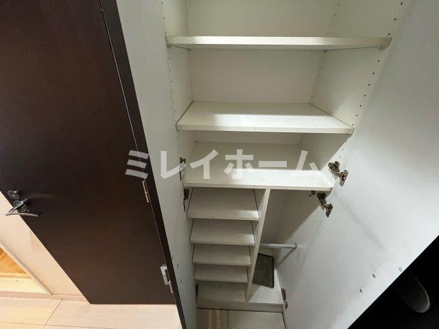 ライジングプレイス蒲田南の玄関